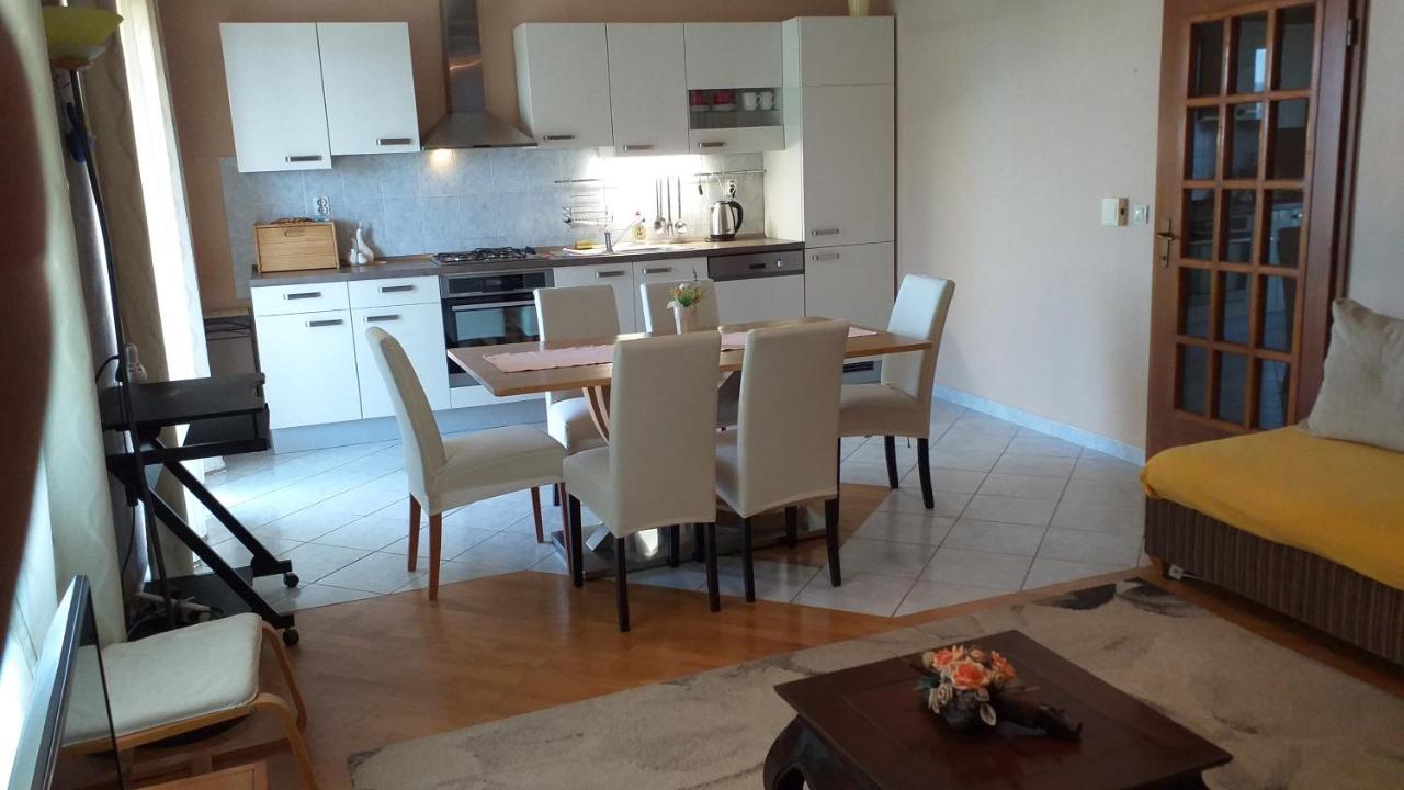 Summerhouse Duce Omis Екстериор снимка